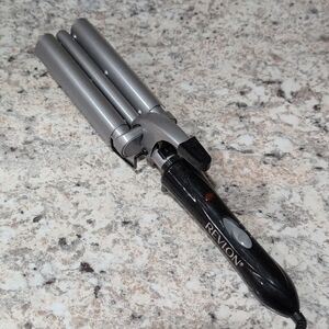 🥞 Revlon Dual-Tone Hair Waver